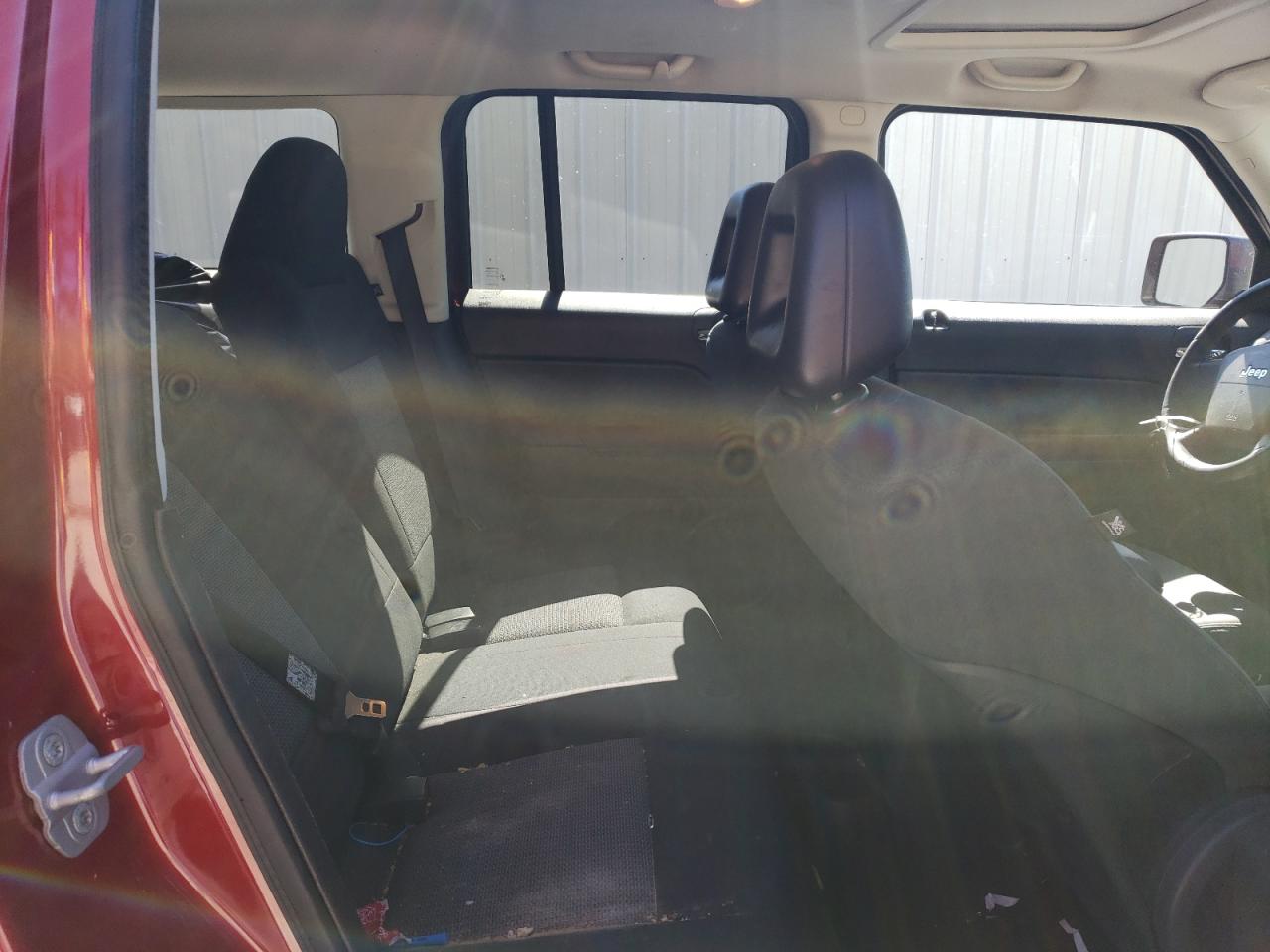 2009 Jeep Liberty (Patriot) - Image 12