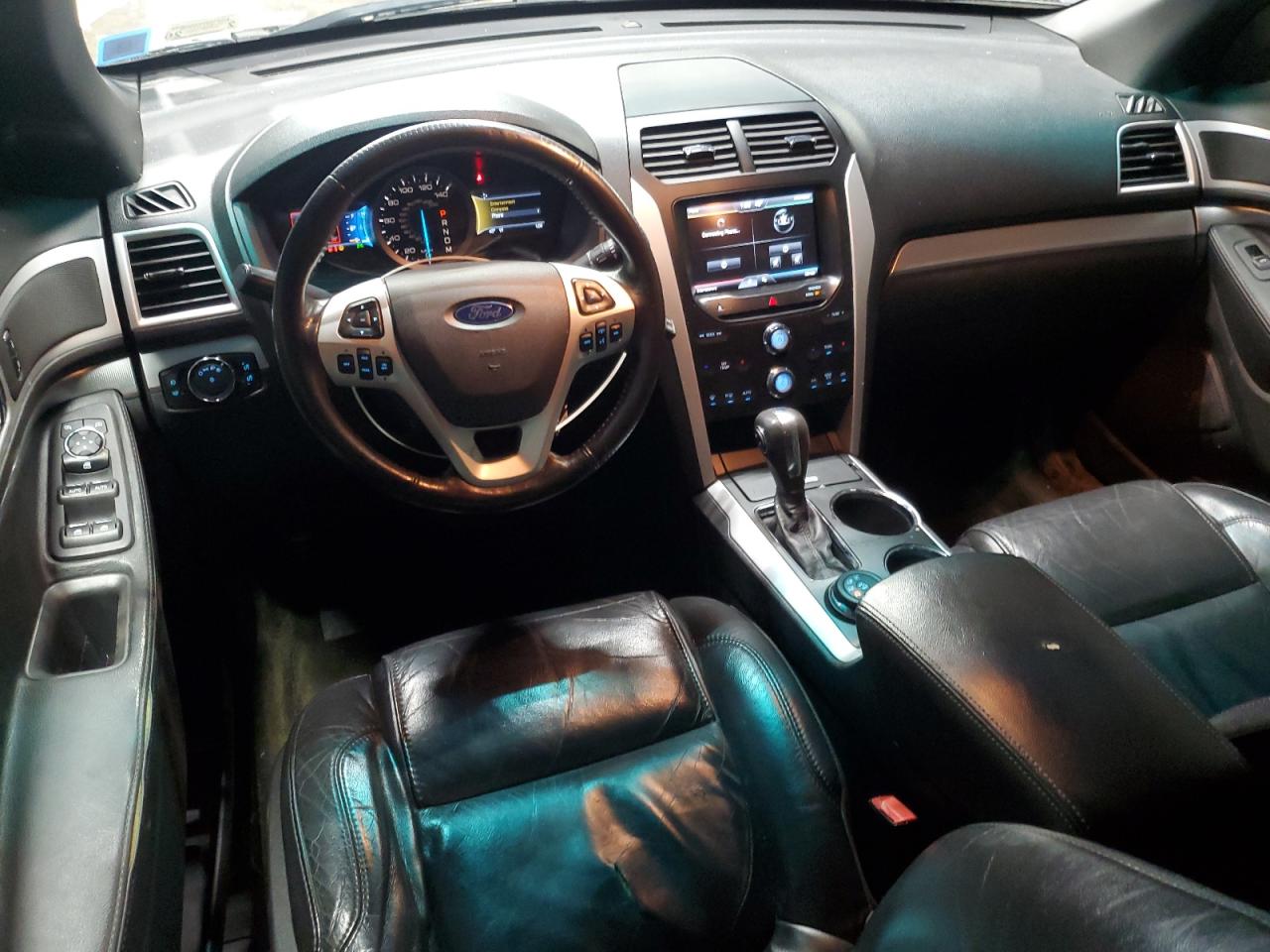 2014 Ford Explorer - Image 8