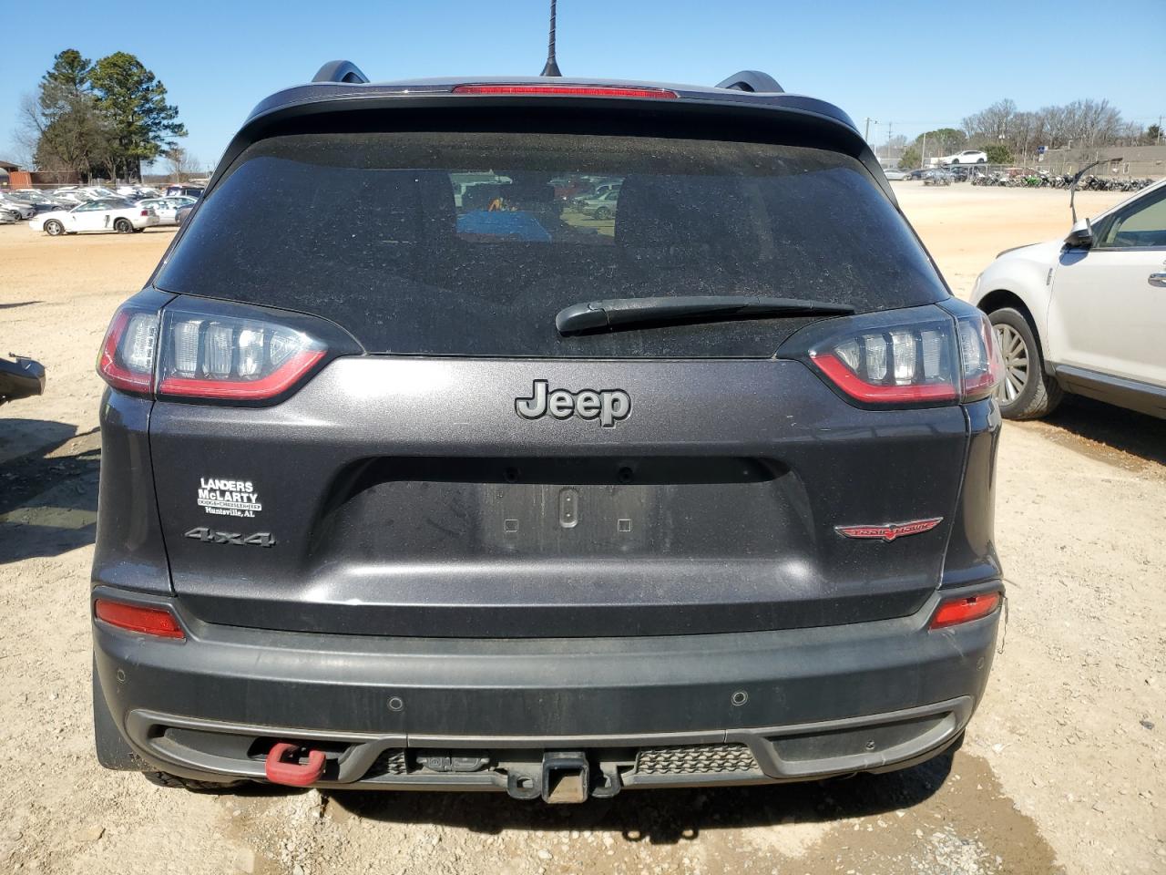 2019 Jeep Cherokee - Image 6