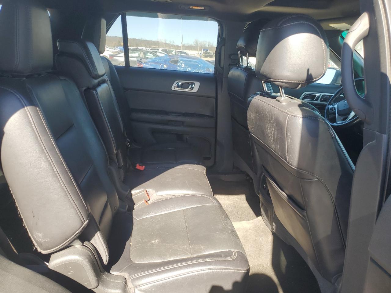 2013 Ford Explorer - Image 11