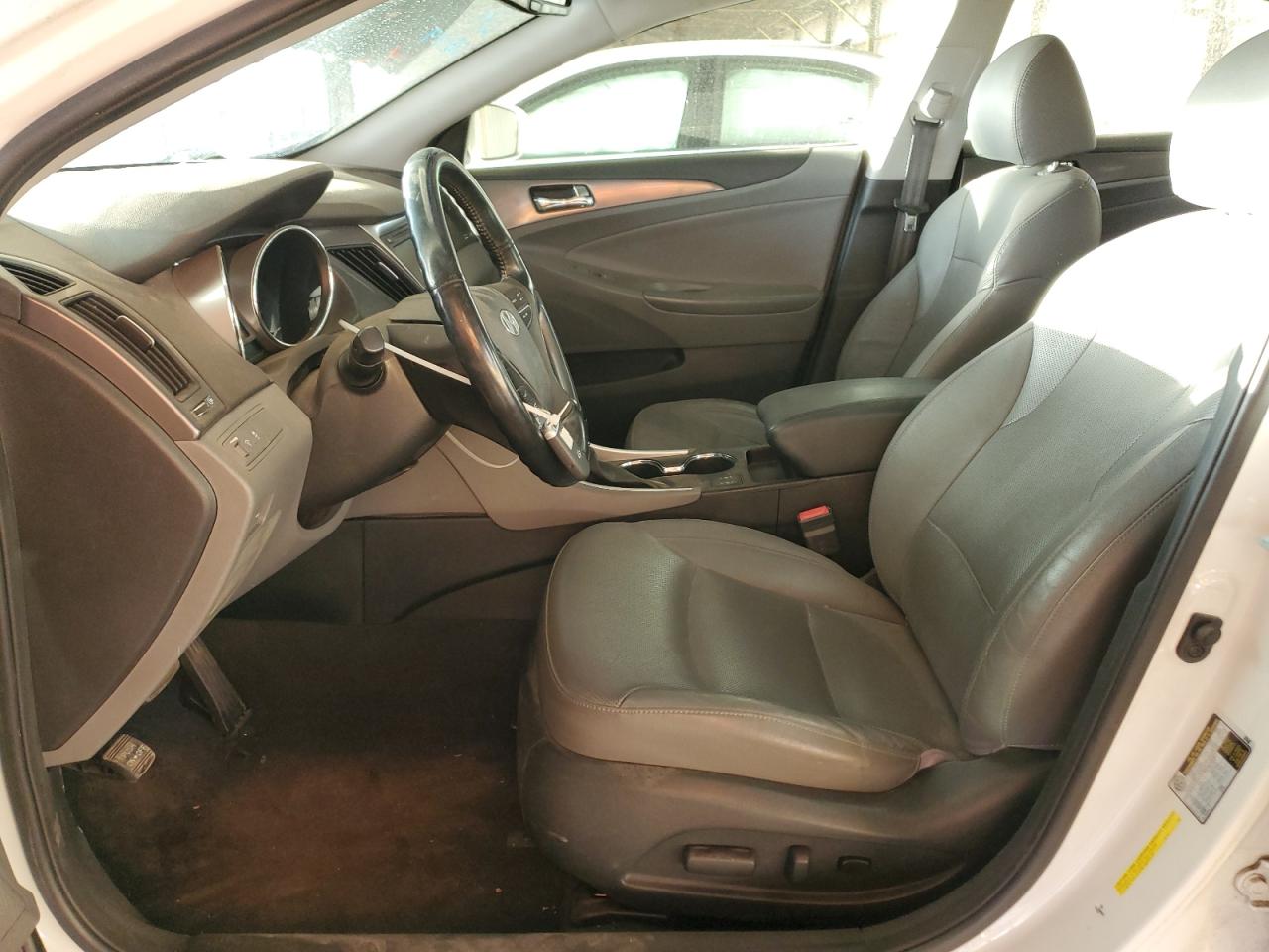 2013 Hyundai Sonata Hybrid VIN: KMHEC4A42DA100957 Lot: 44639435