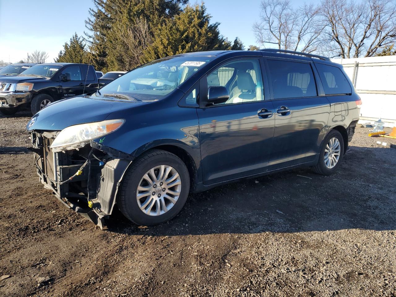 2011 Toyota Sienna - Image 1