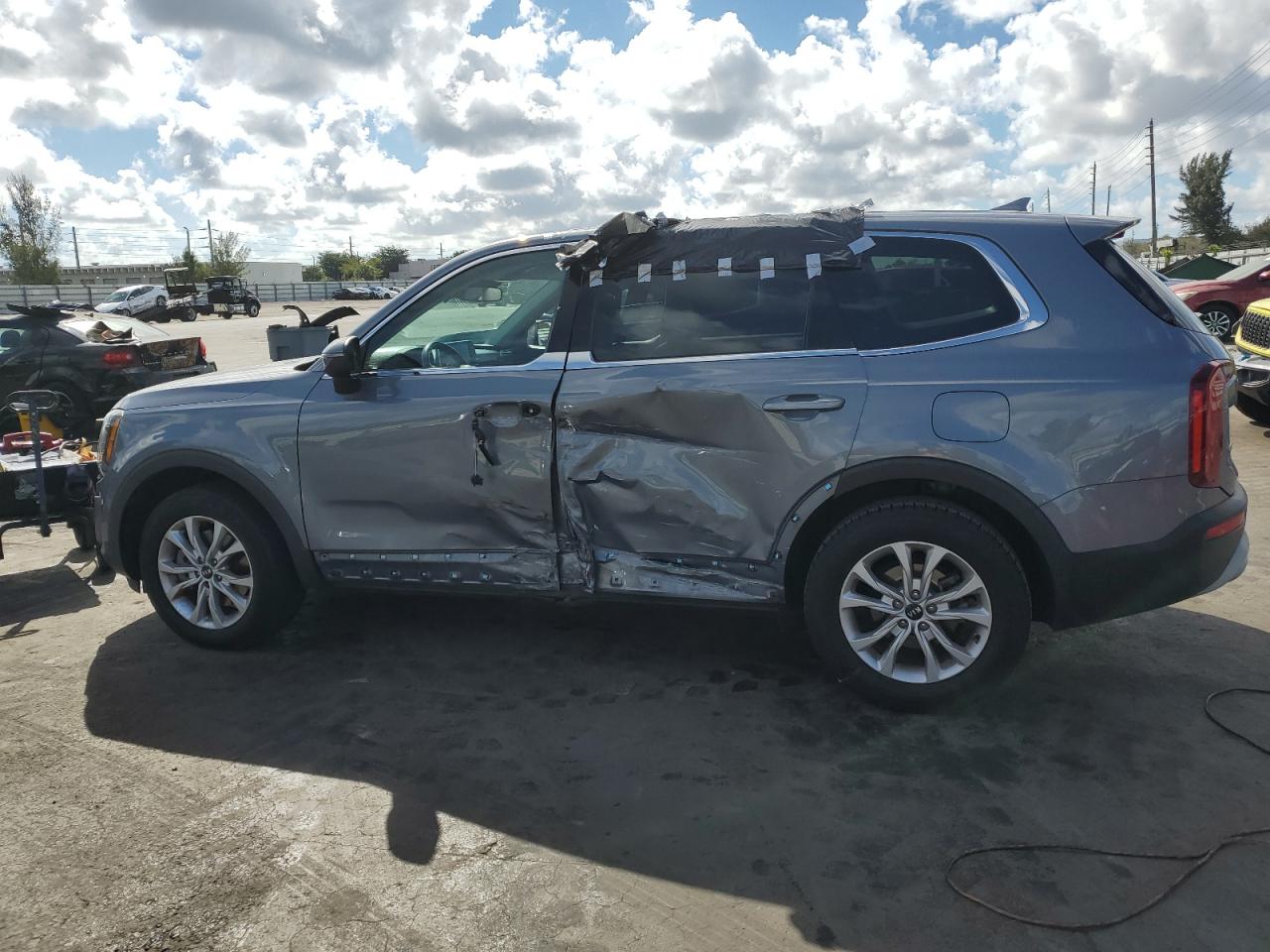 2020 Kia Telluride - Image 2