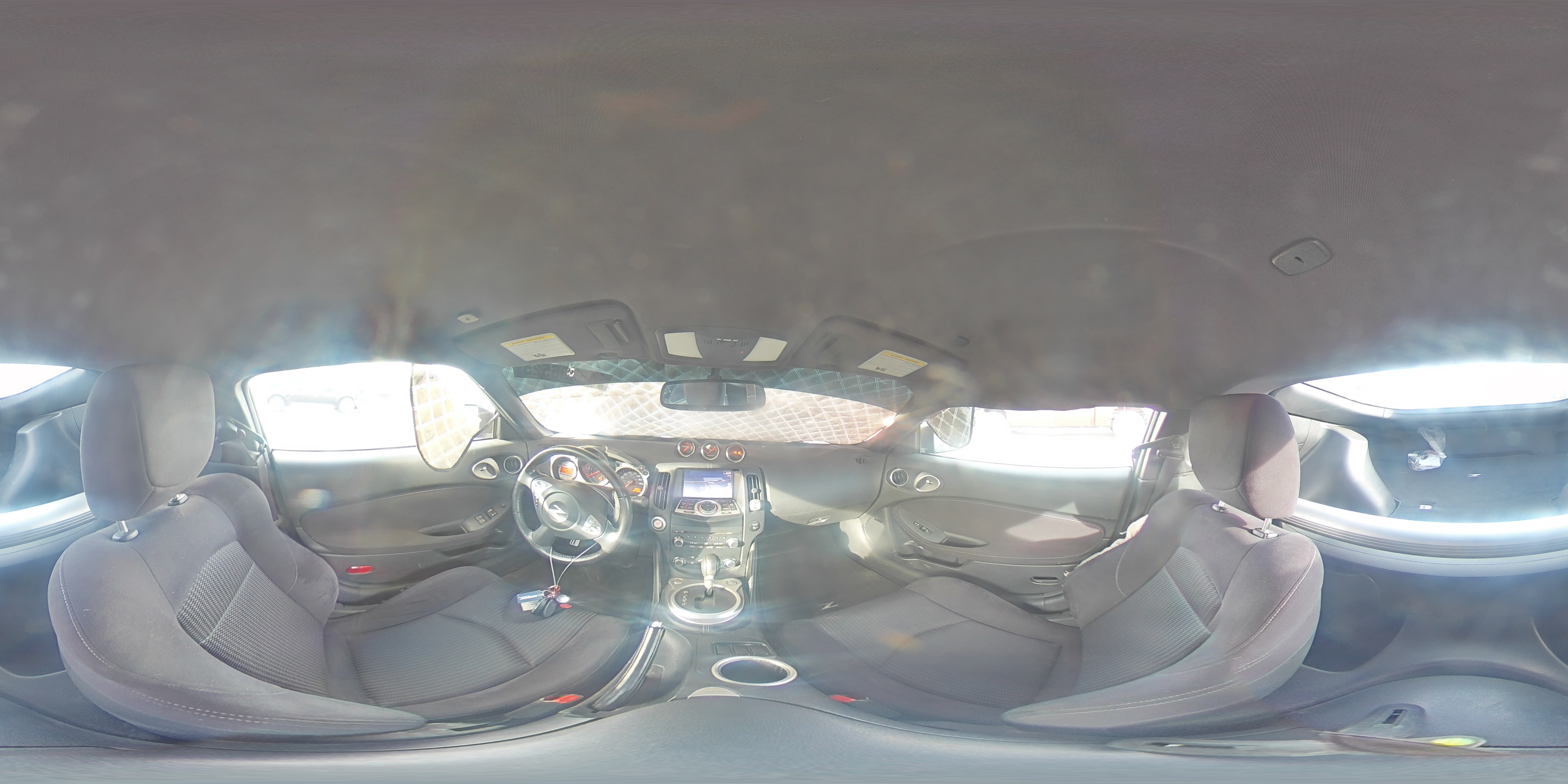 2017 Nissan 370Z - Image 14