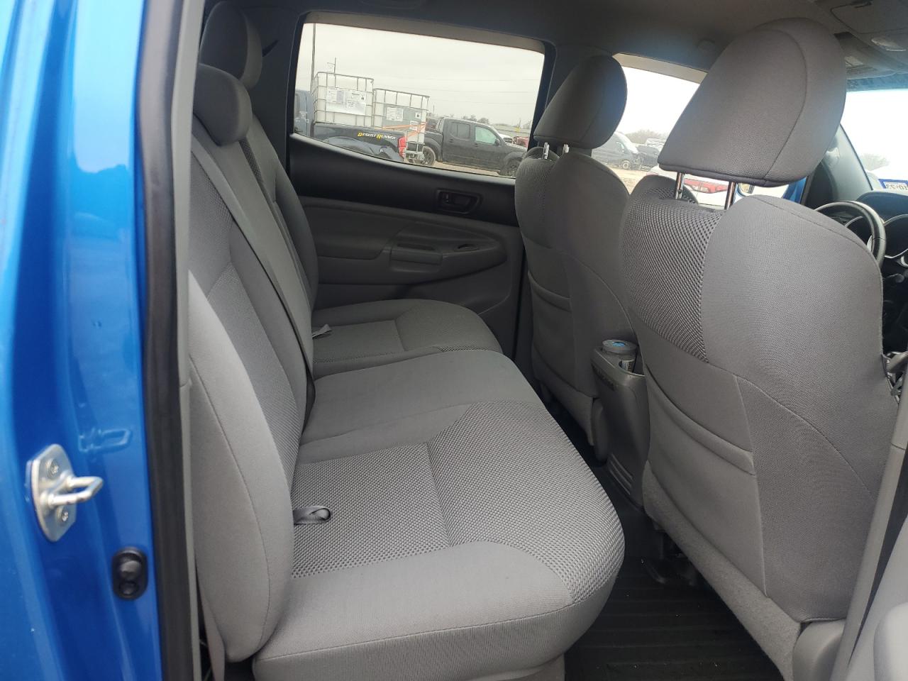 2010 Toyota Tacoma - Image 10