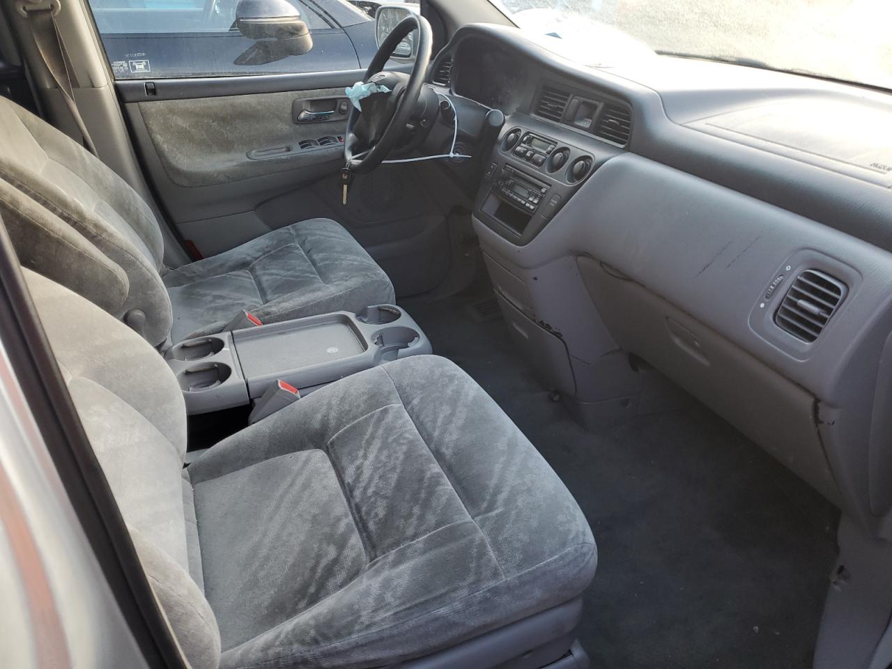 2004 Honda Odyssey - Image 7