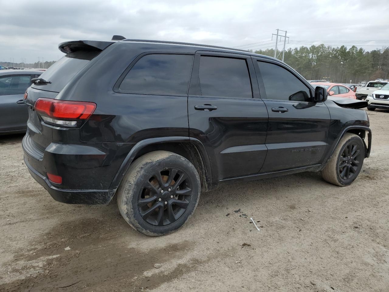 2018 Jeep Grand Cherokee - Image 3