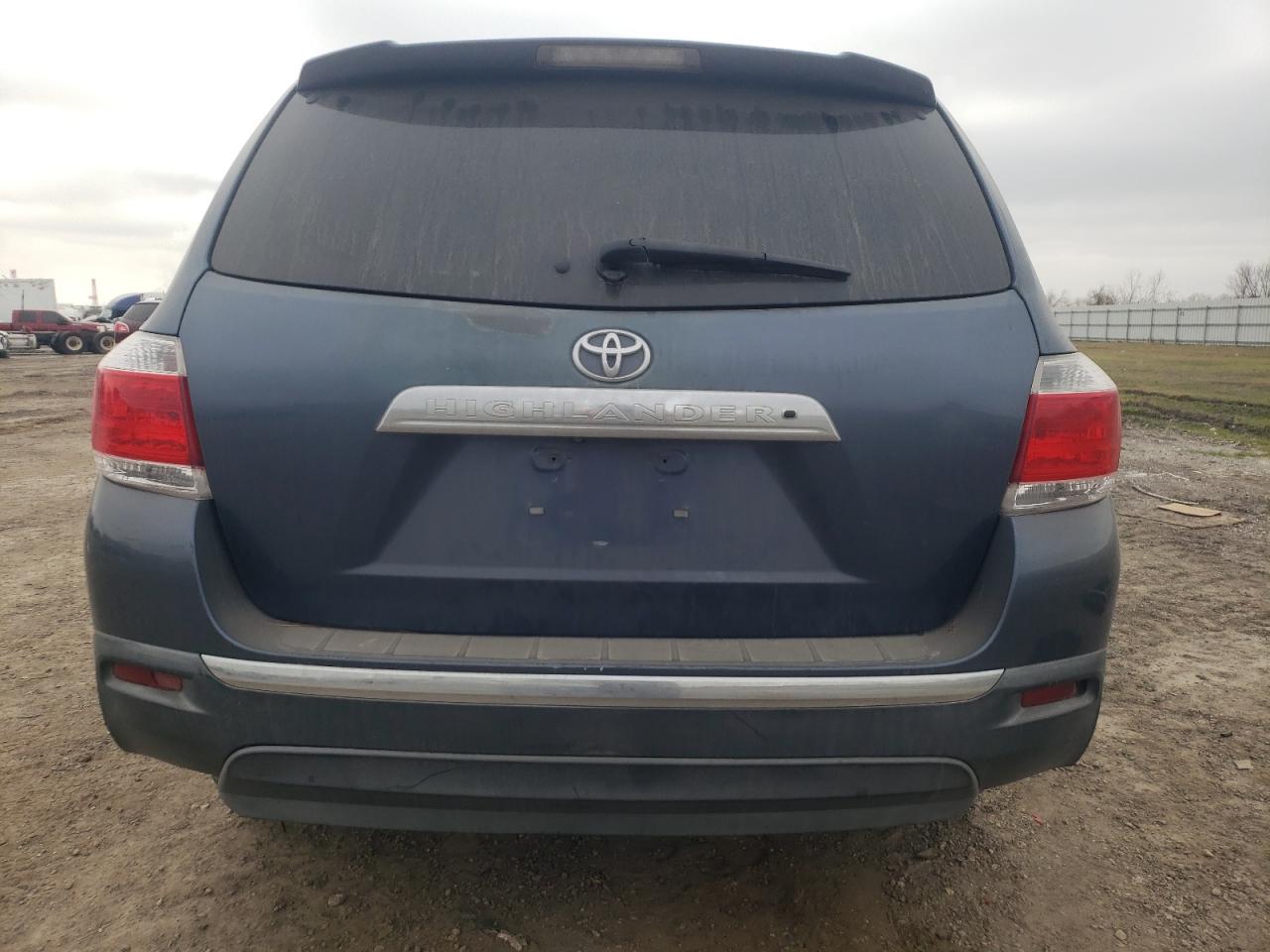 2013 Toyota Highlander - Image 6