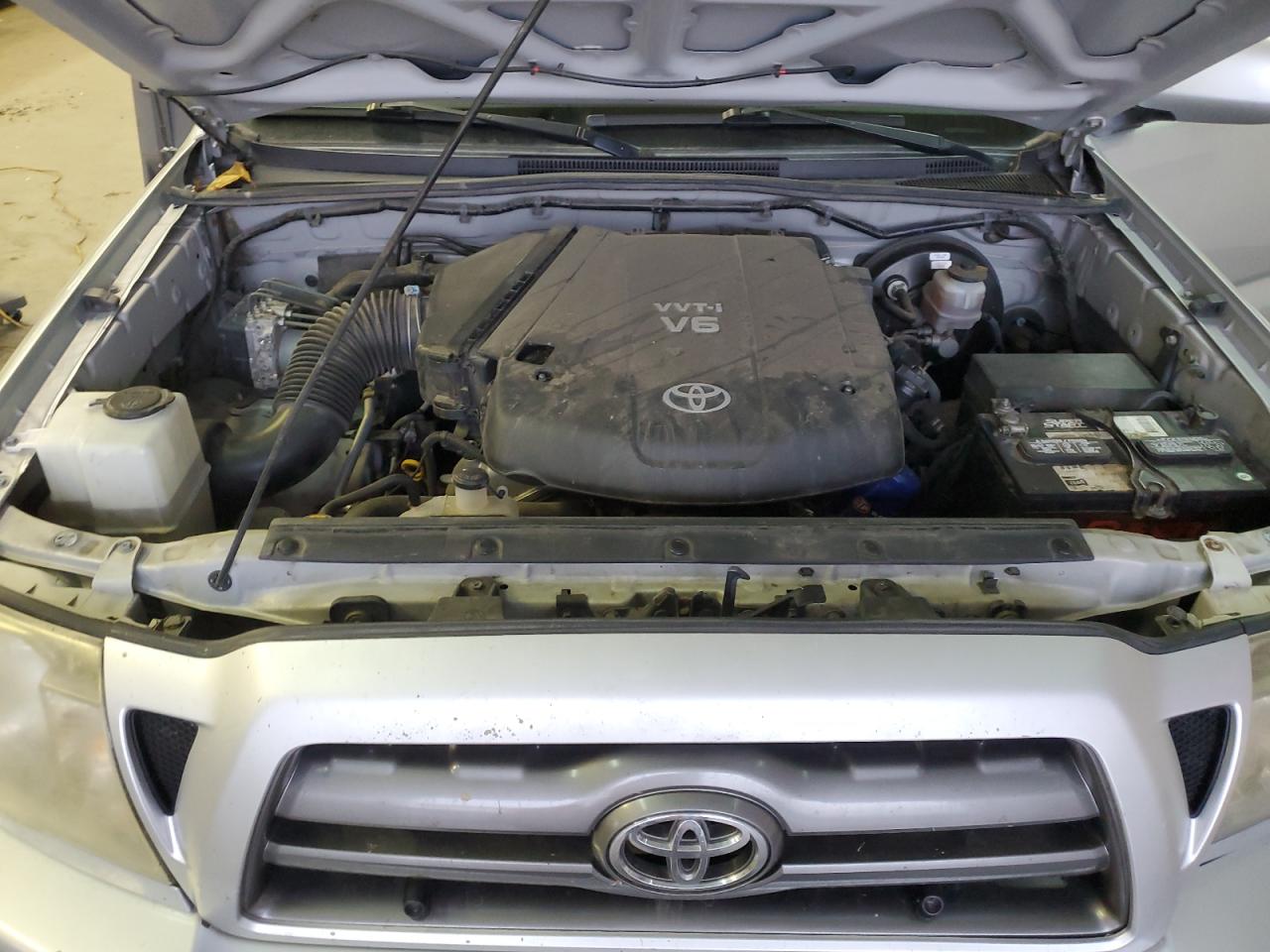 2009 Toyota Tacoma - Image 11