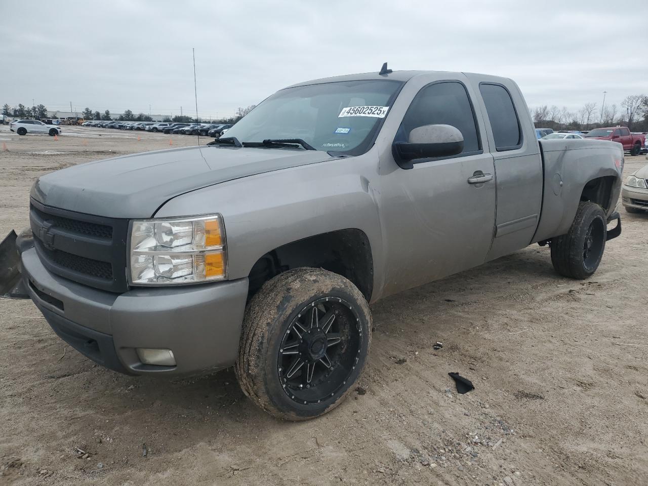 2009 Chevrolet Silverado - Image 1