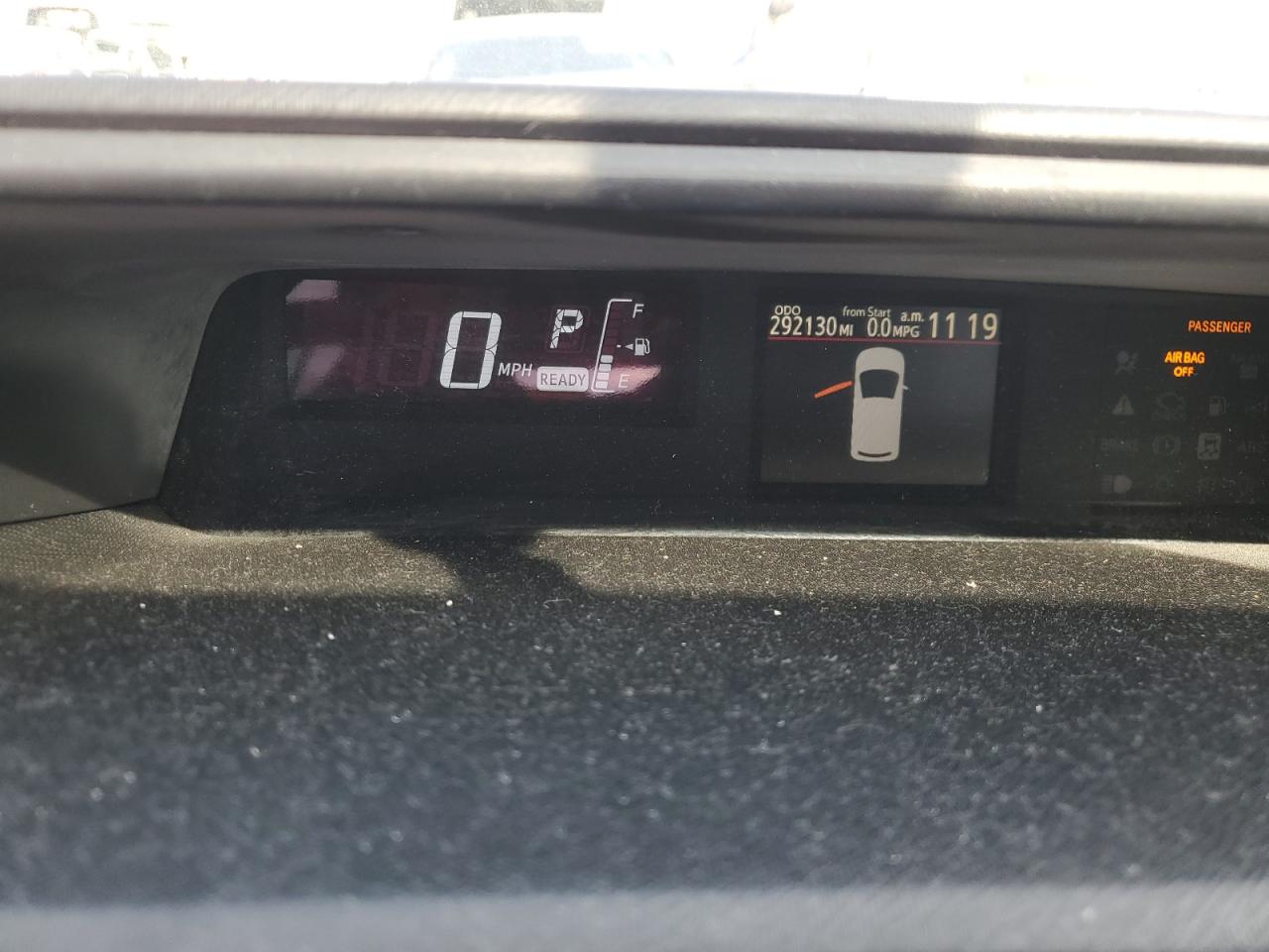 2015 Toyota Prius - Image 9