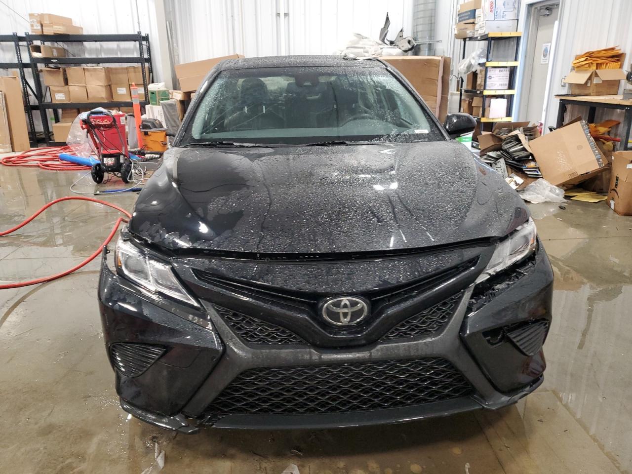 2018 Toyota Camry - Image 5