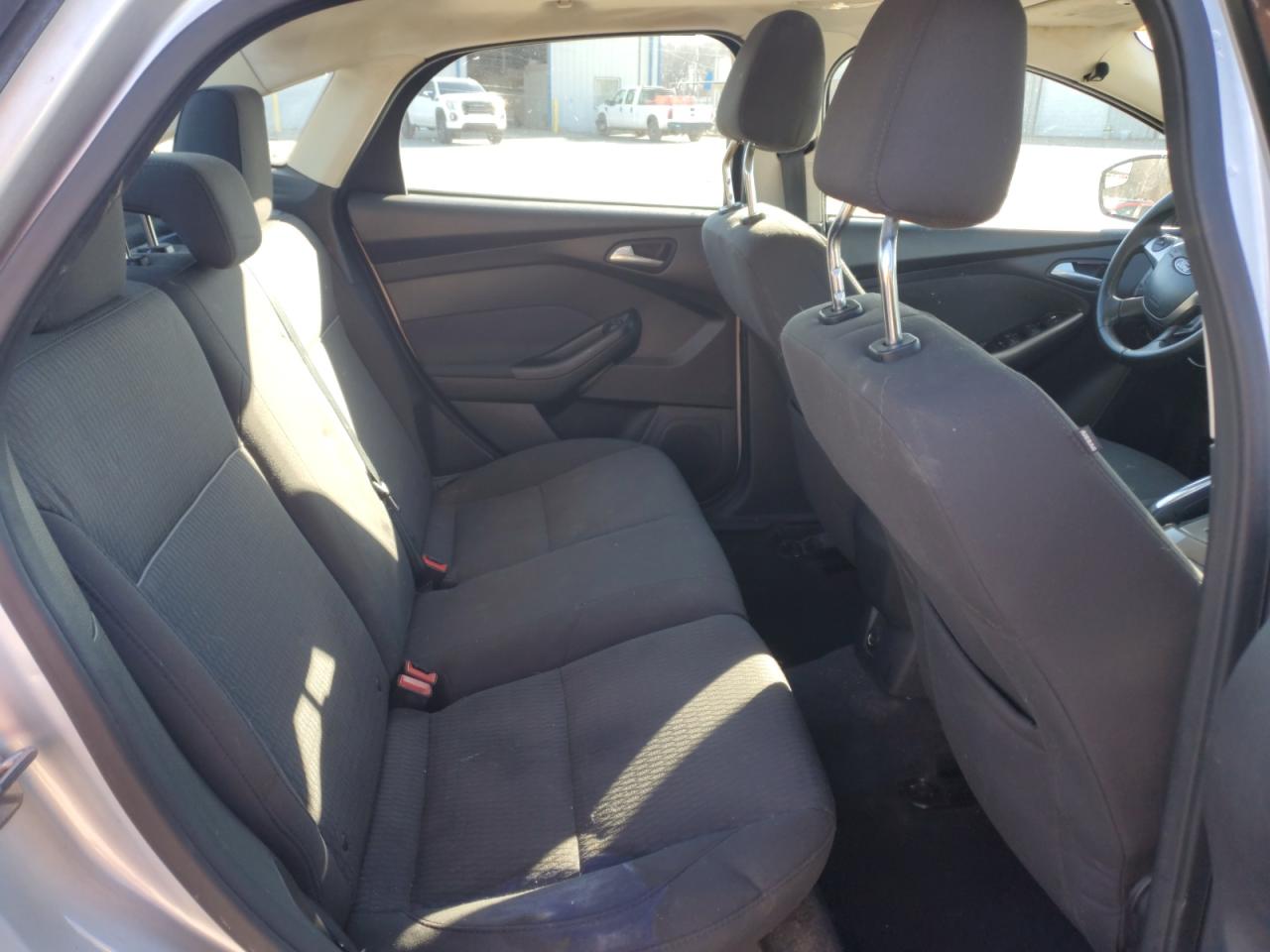 2012 Ford Focus - Image 11