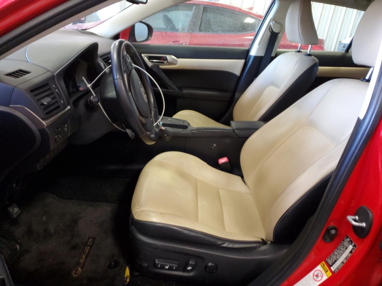 2015 Lexus CT - Image 7