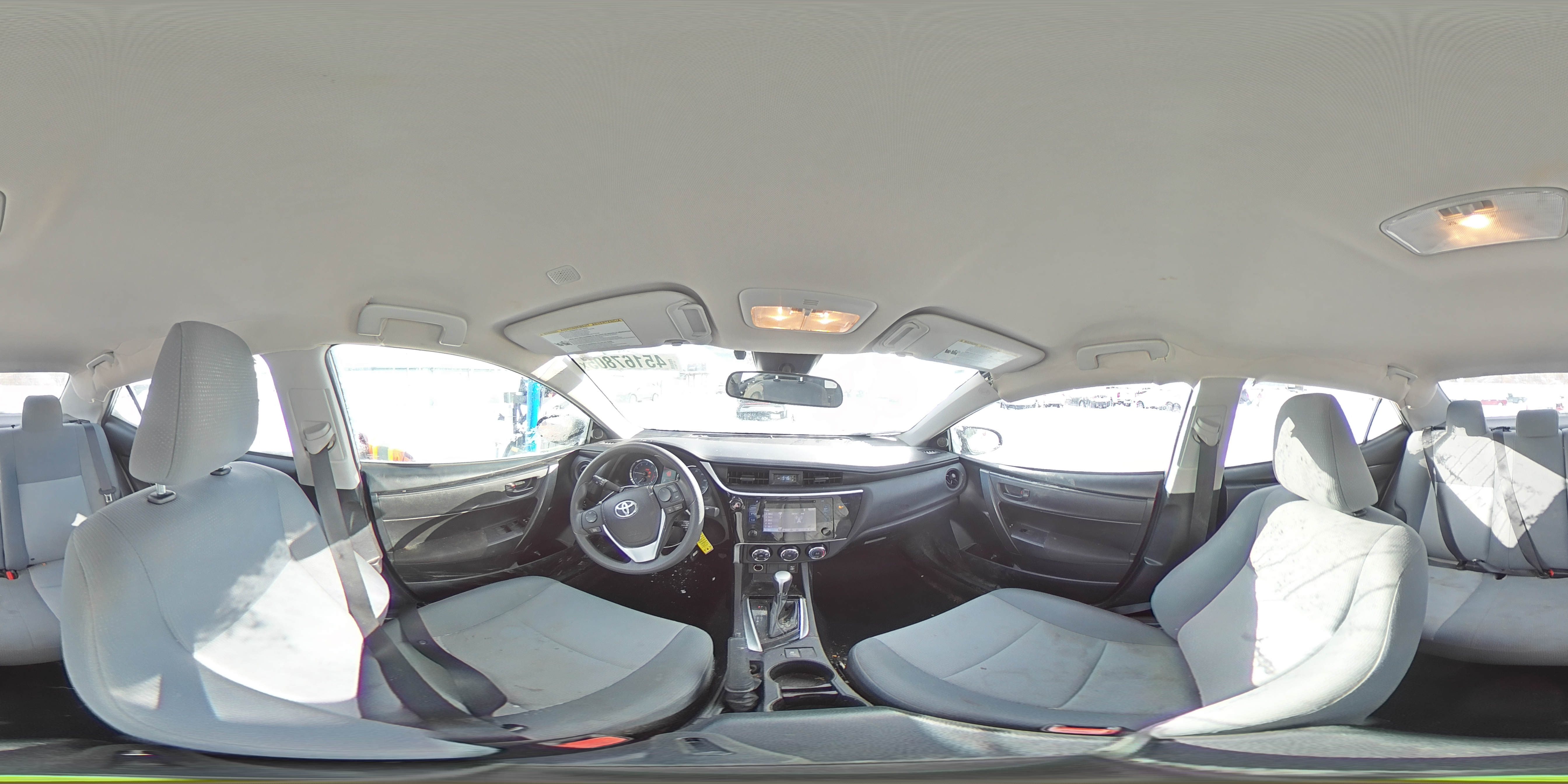 2018 Toyota Corolla - Image 12