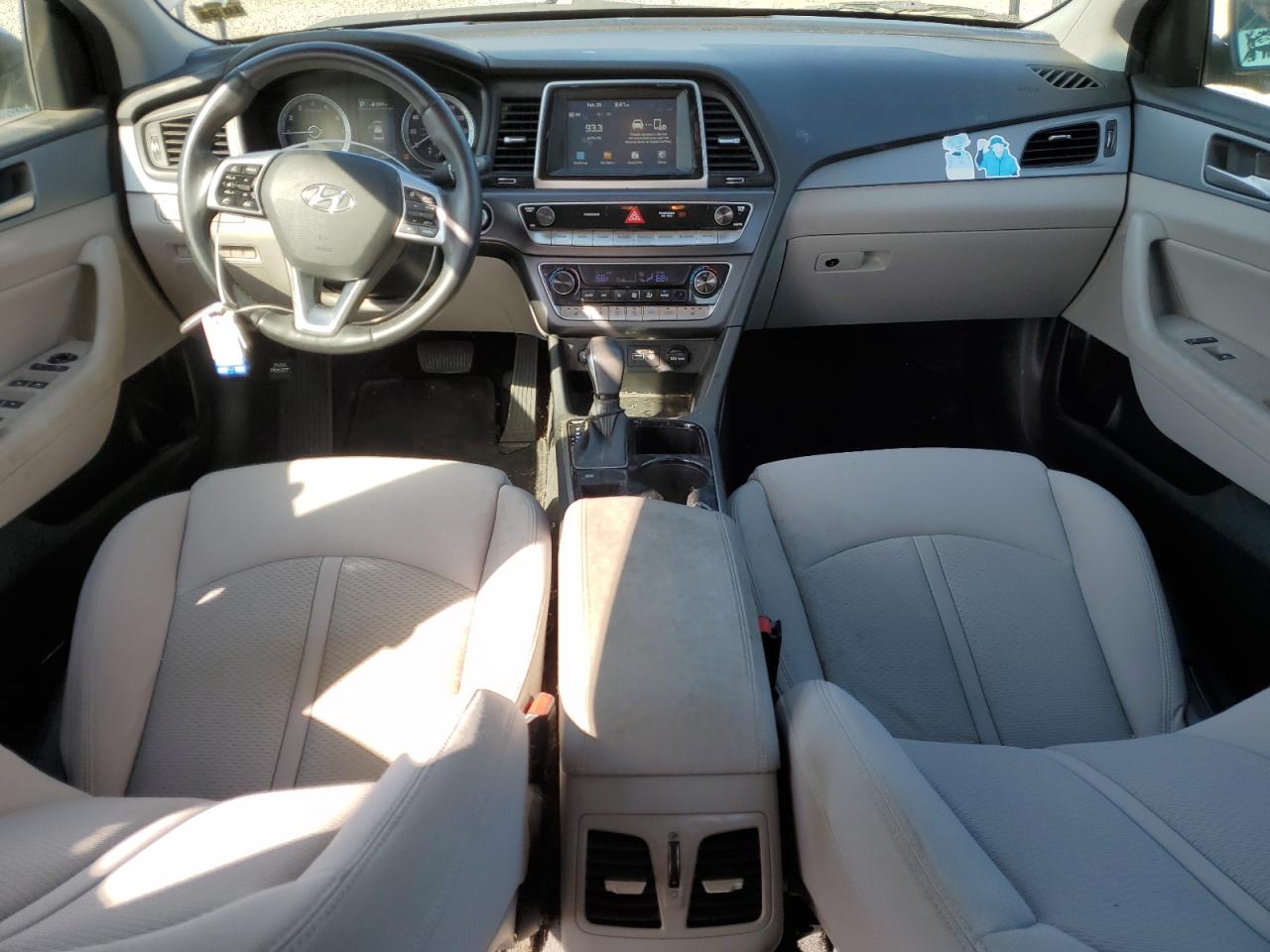 2018 Hyundai Sonata - Image 8