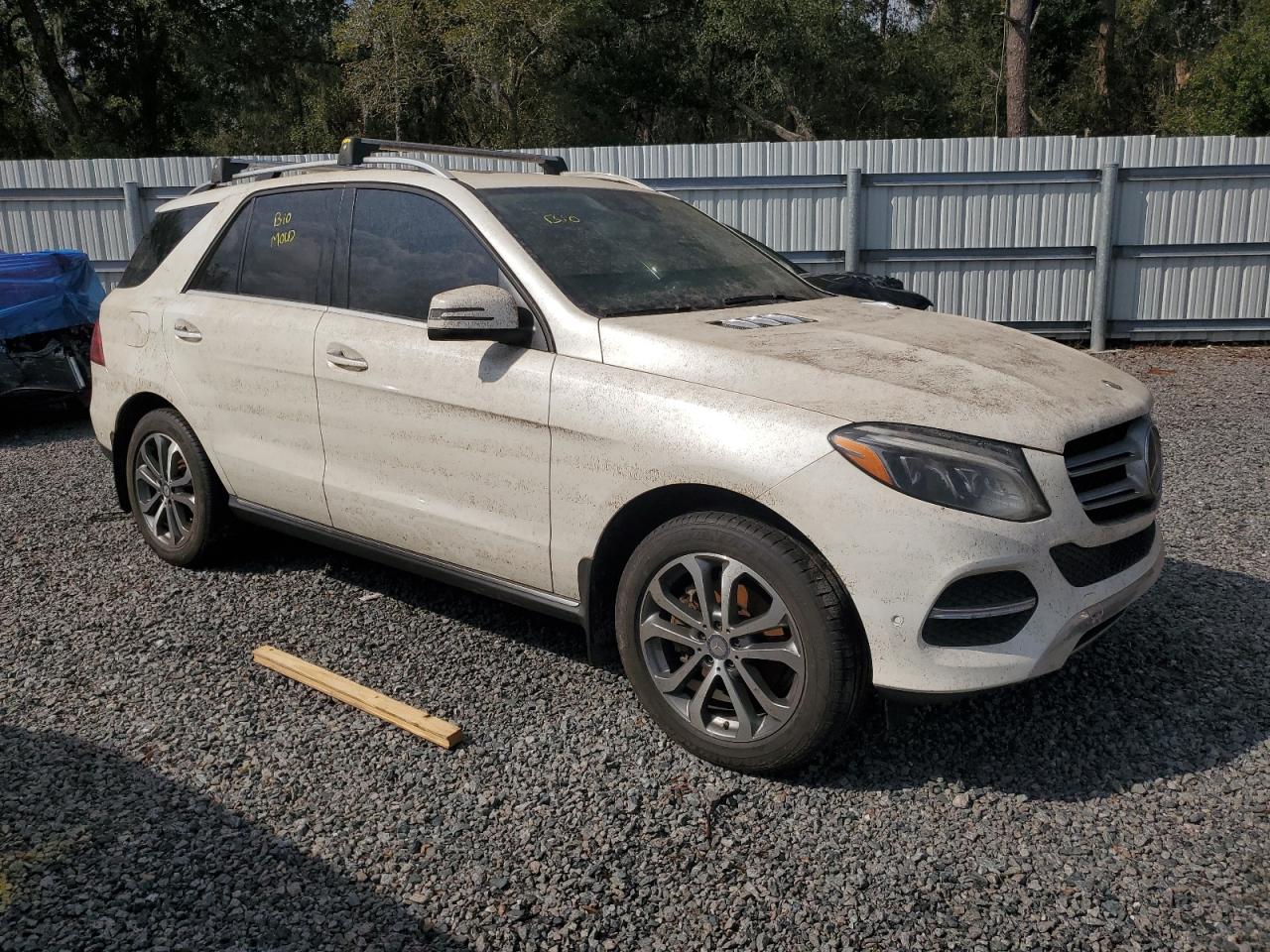 2016 Mercedes-Benz GLE - Image 4