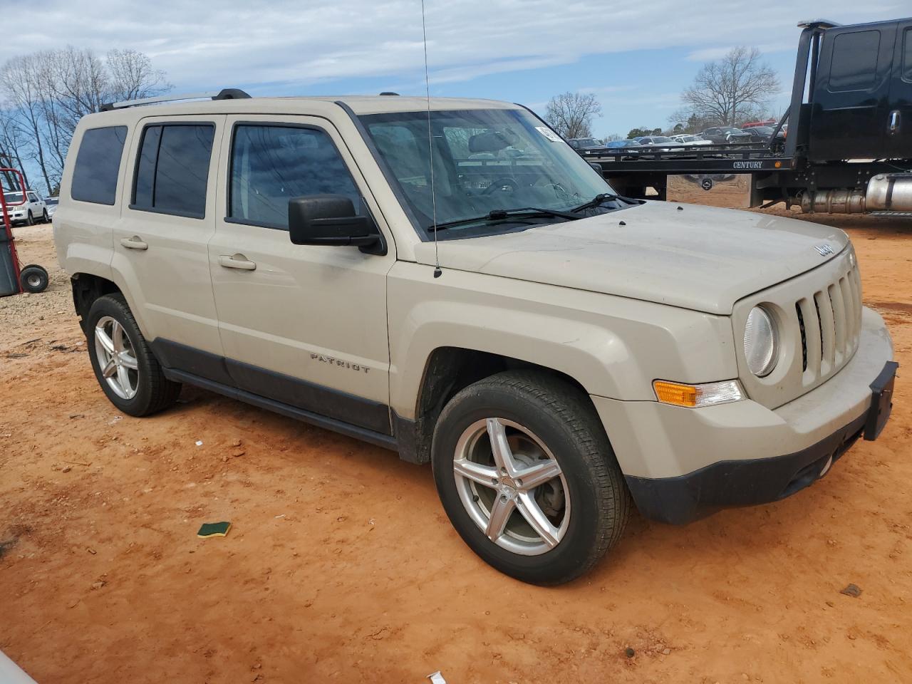 2016 Jeep Liberty (Patriot) - Image 4