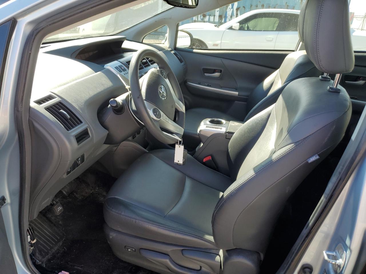 2012 Toyota Prius - Image 7