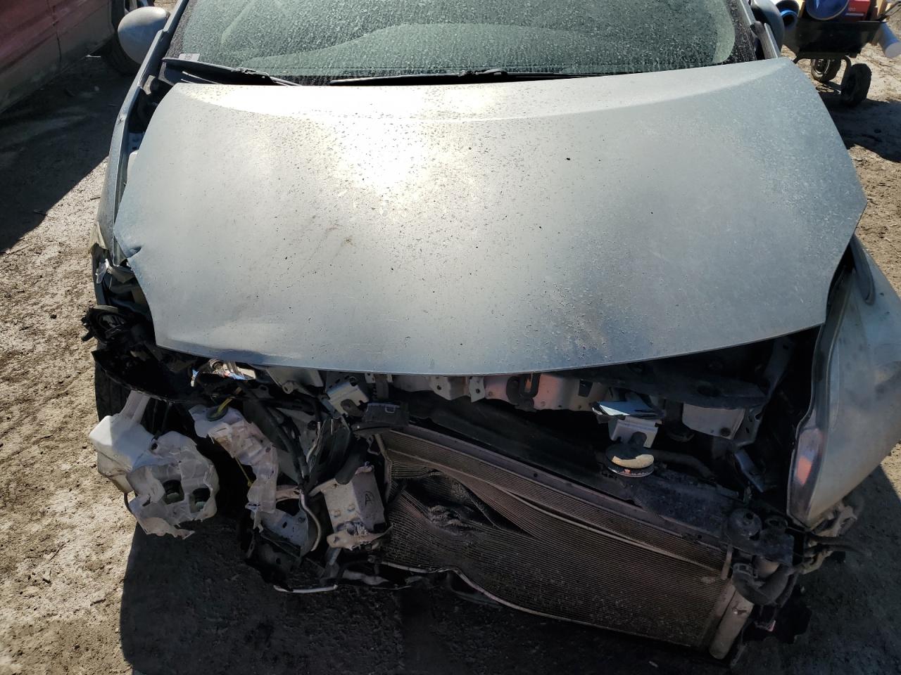 2015 Toyota Prius - Image 13