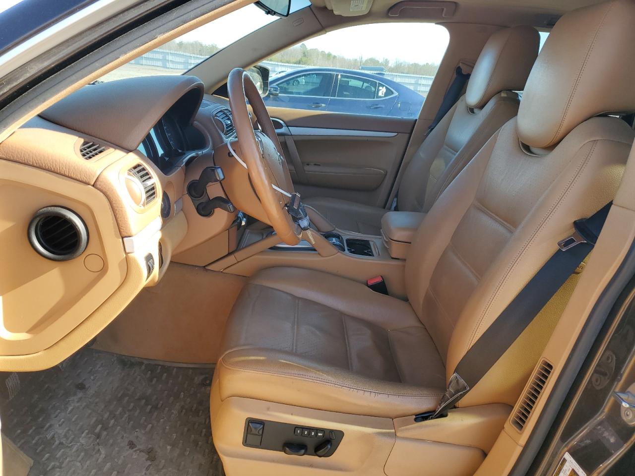 2010 Porsche Cayenne - Image 7