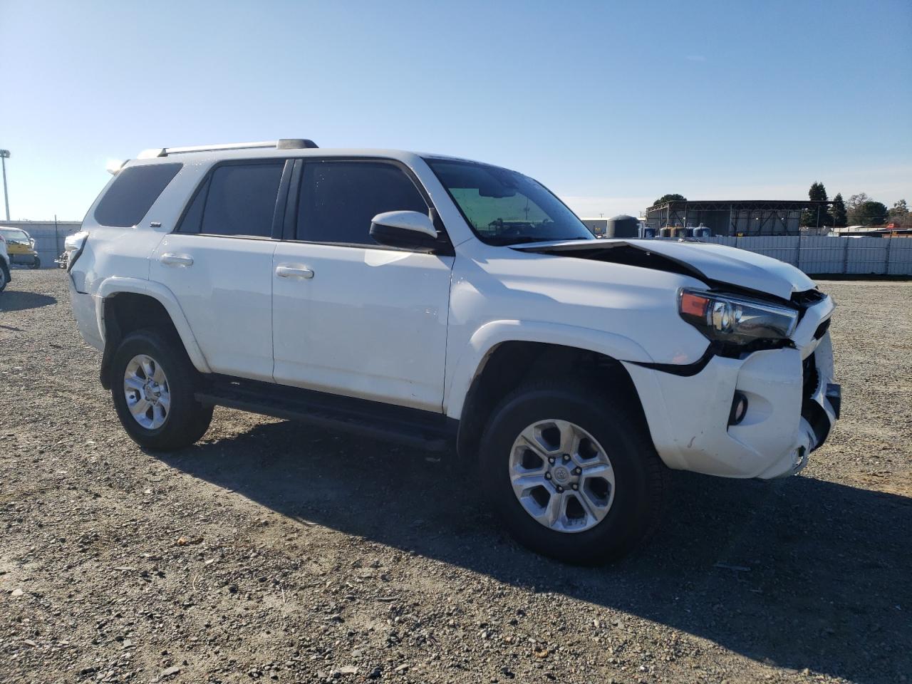 2020 Toyota 4Runner - Image 4