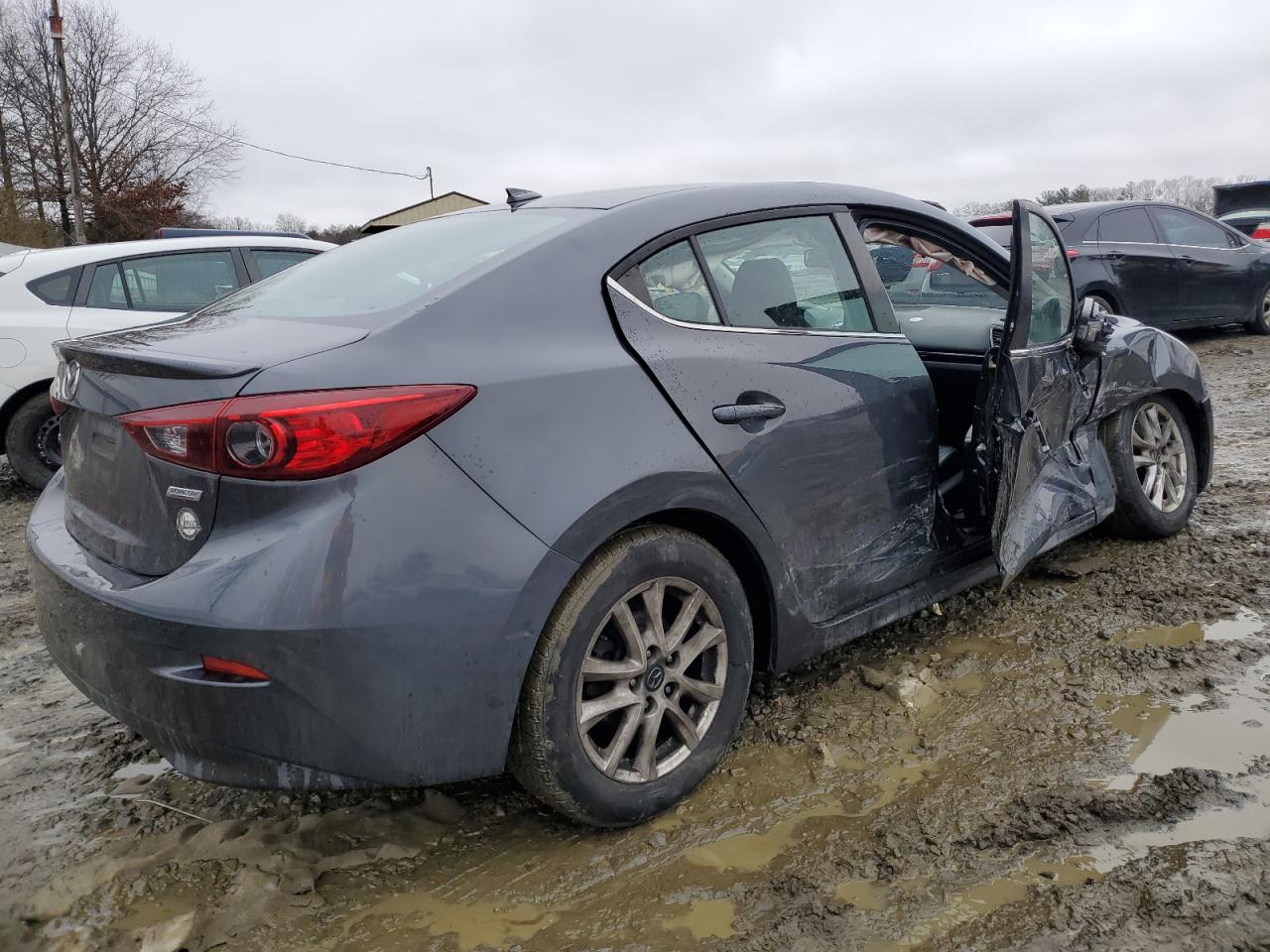 2016 Mazda 3 - Image 3