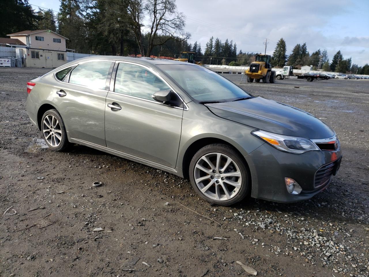 2014 Toyota Avalon - Image 4