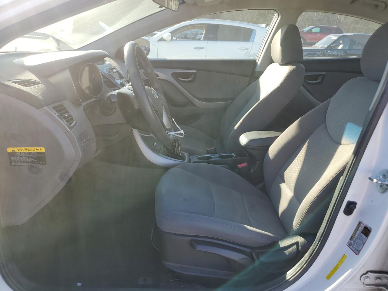 2014 Hyundai Elantra - Image 7