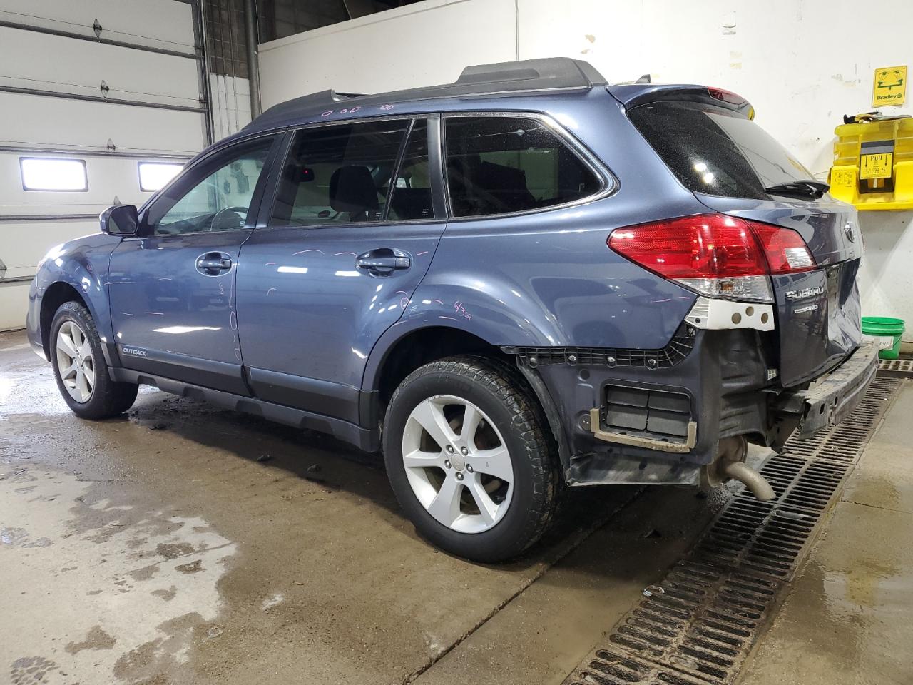 2014 Subaru Outback - Image 2