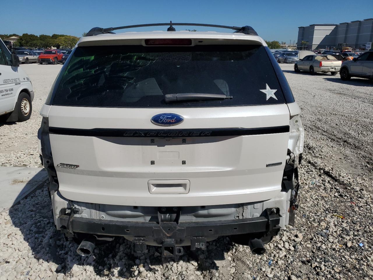 2015 Ford Explorer - Image 6