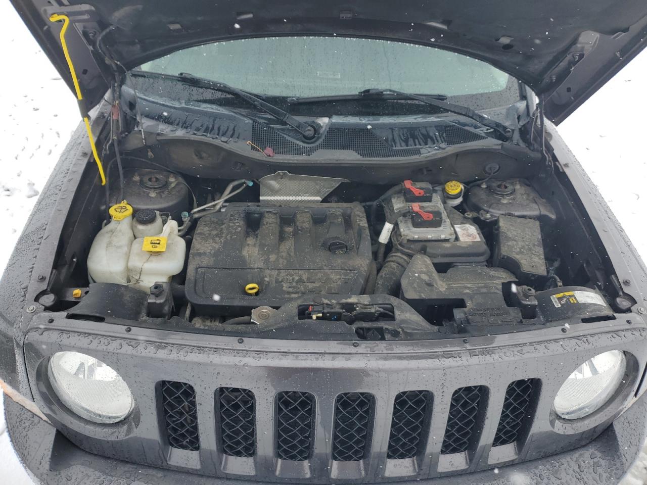 2016 Jeep Liberty (Patriot) - Image 13