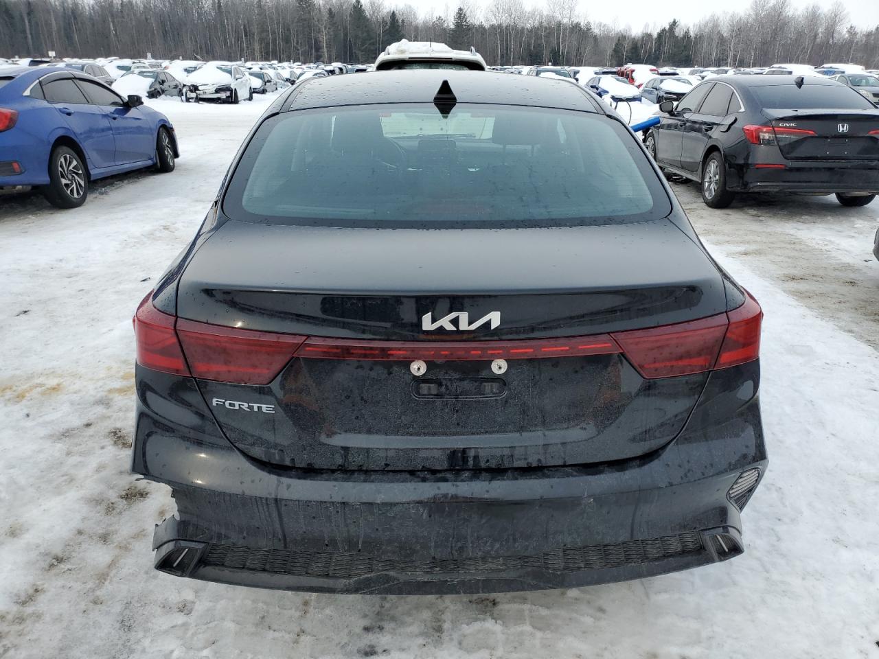 2022 Kia Forte - Image 6