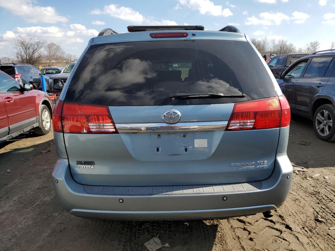 2005 Toyota Sienna - Image 6