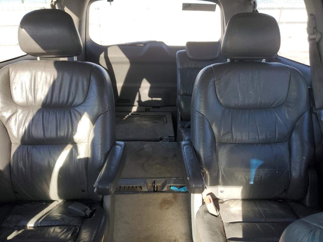 2006 Honda Odyssey - Image 10