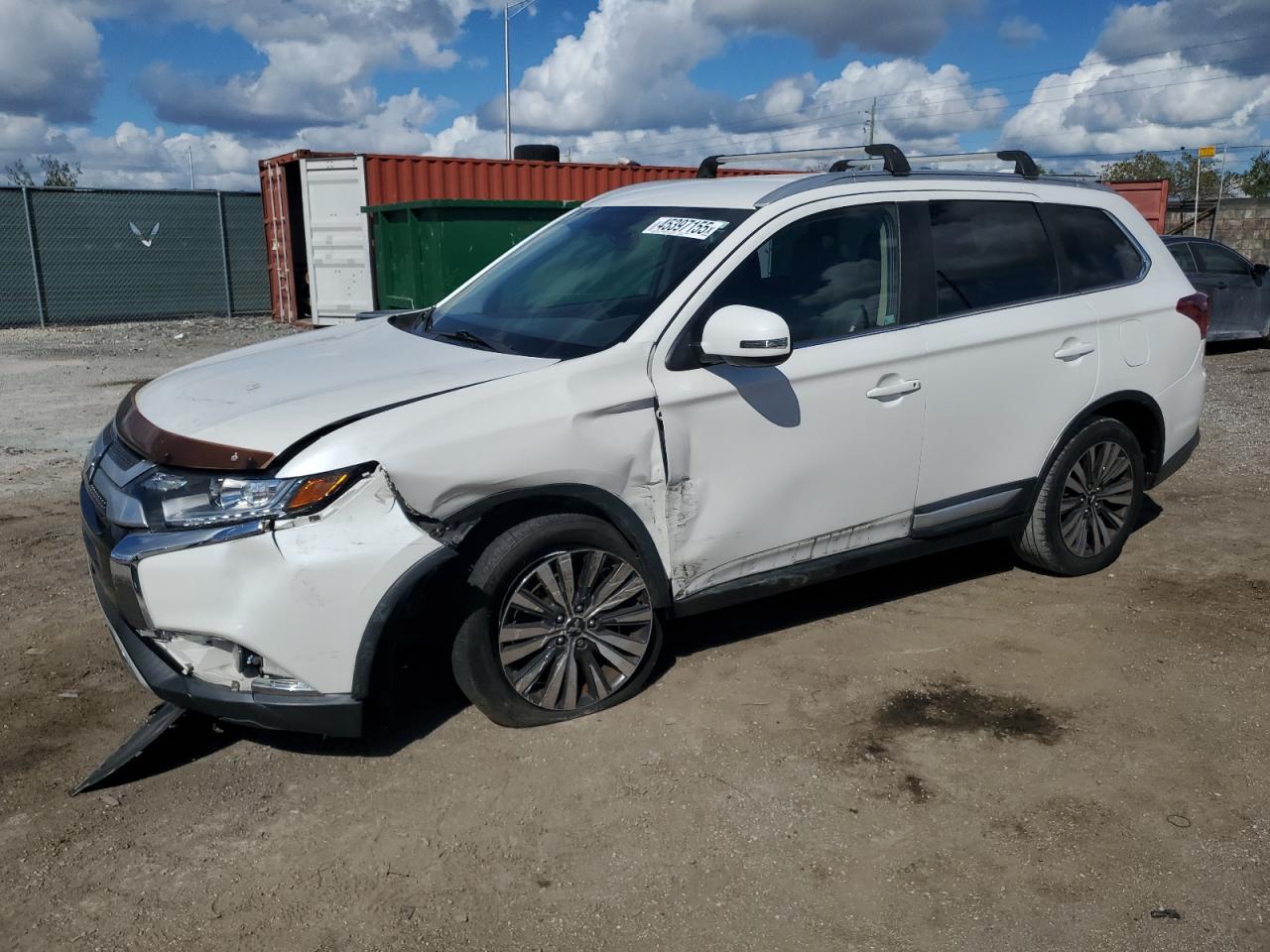 2019 Mitsubishi Outlander - Image 1