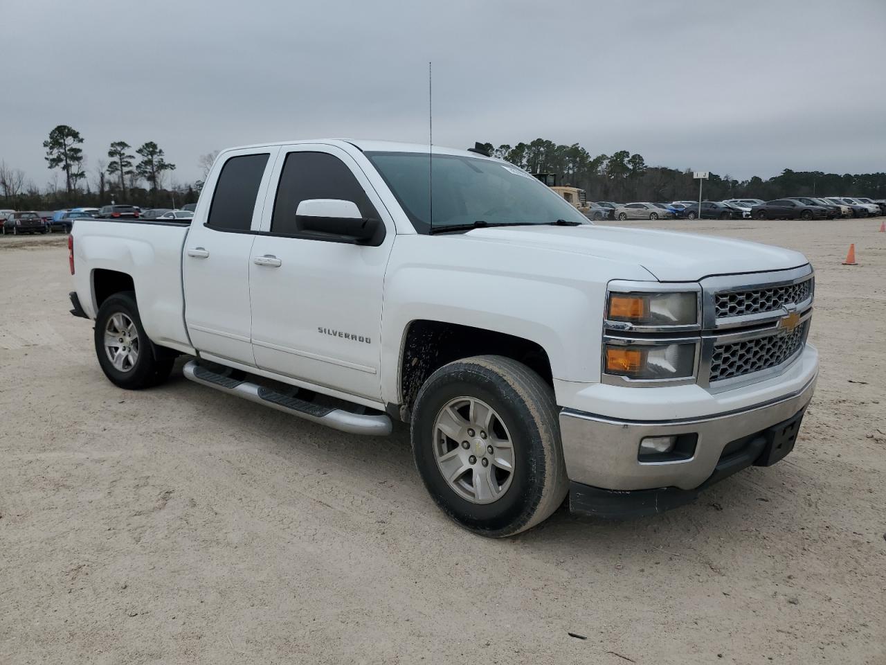 2015 Chevrolet Silverado - Image 4
