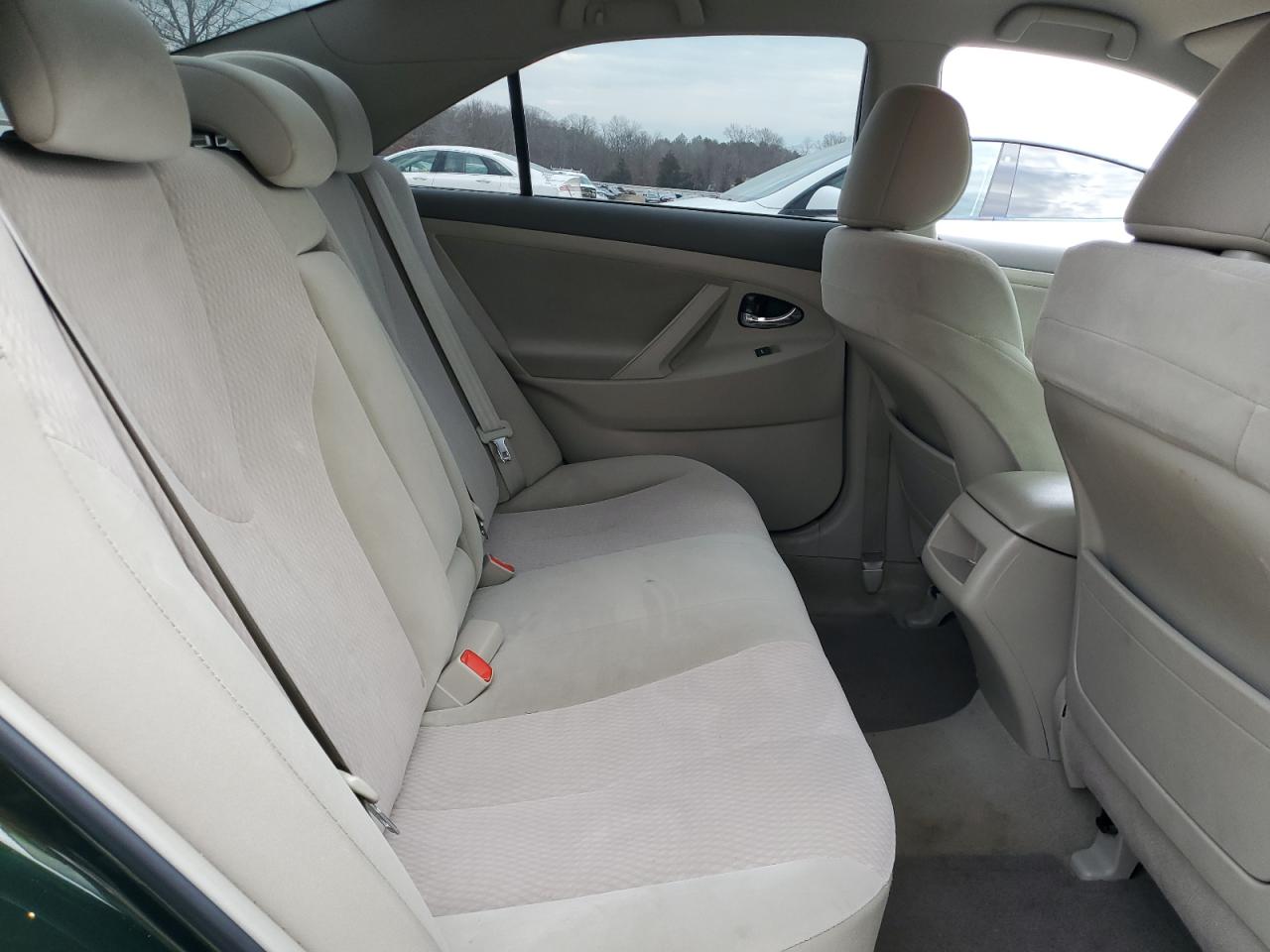 2011 Toyota Camry - Image 10
