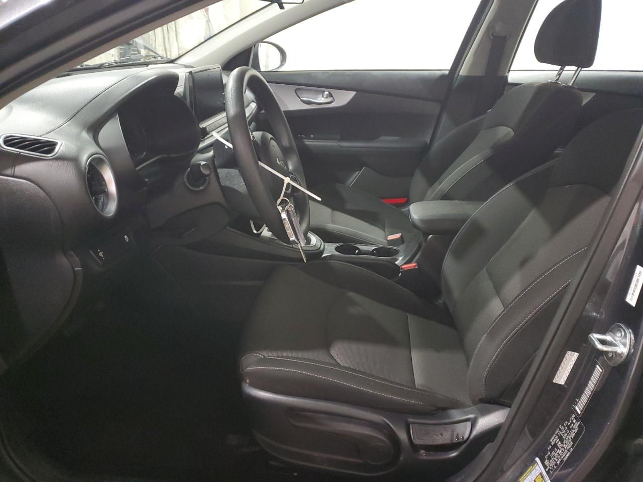 2024 Kia Forte - Image 7