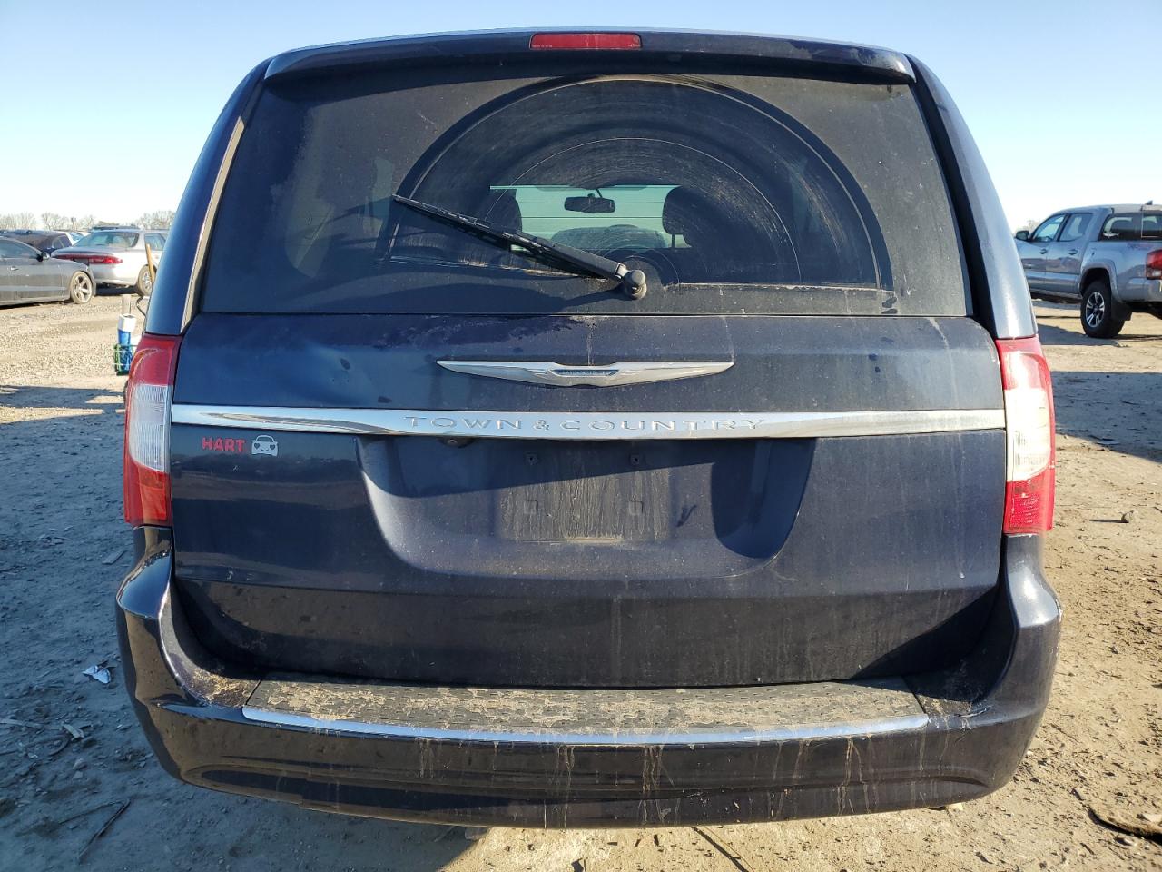 2015 Chrysler Town & Country - Image 6