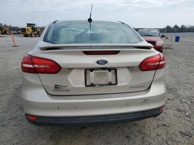 FORD FOCUS 2018 Золотой