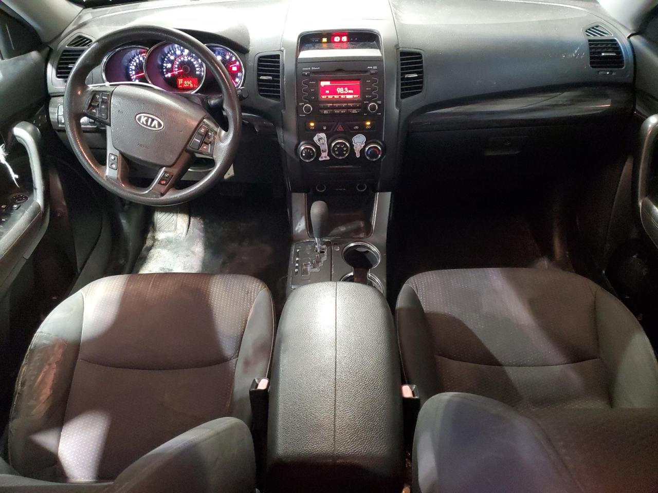 2011 Kia Sorento - Image 8
