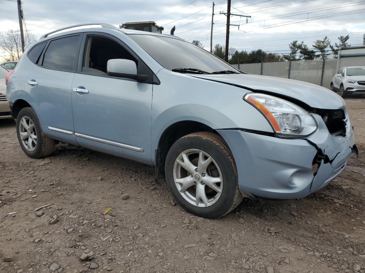 2011 Nissan Rogue - Image 4
