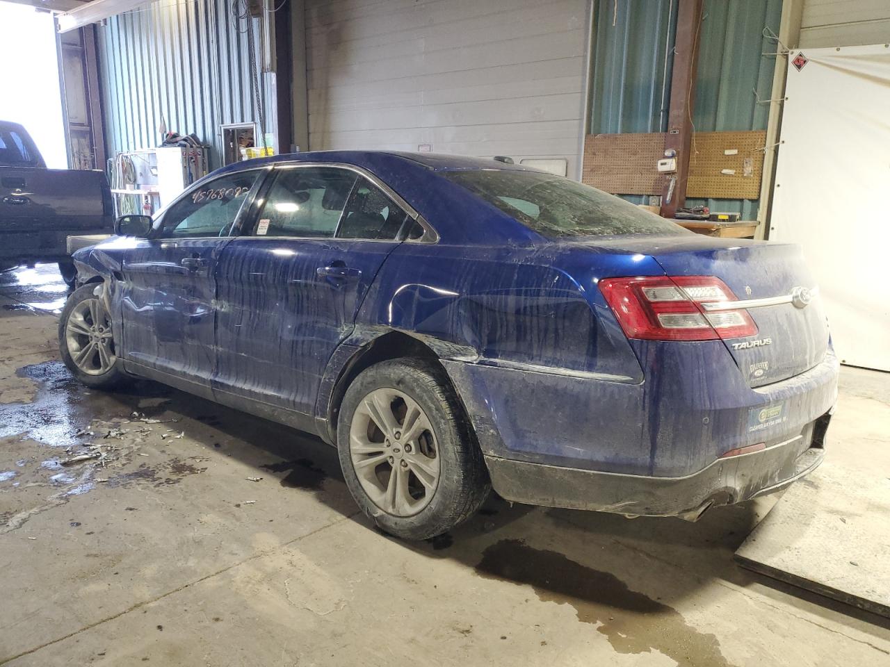 2015 Ford Taurus - Image 2