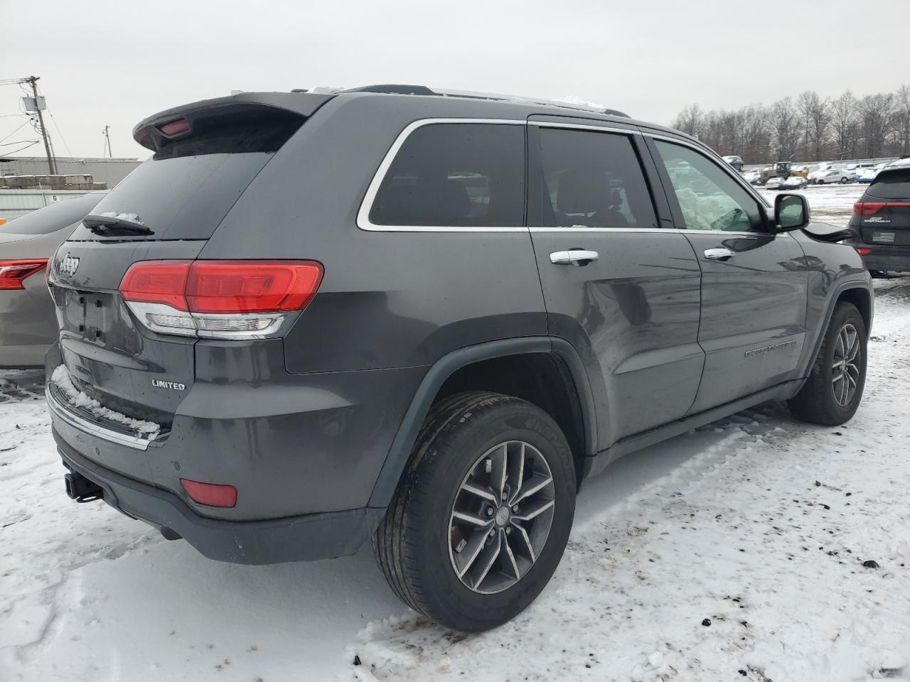 2017 Jeep Grand Cherokee - Image 3
