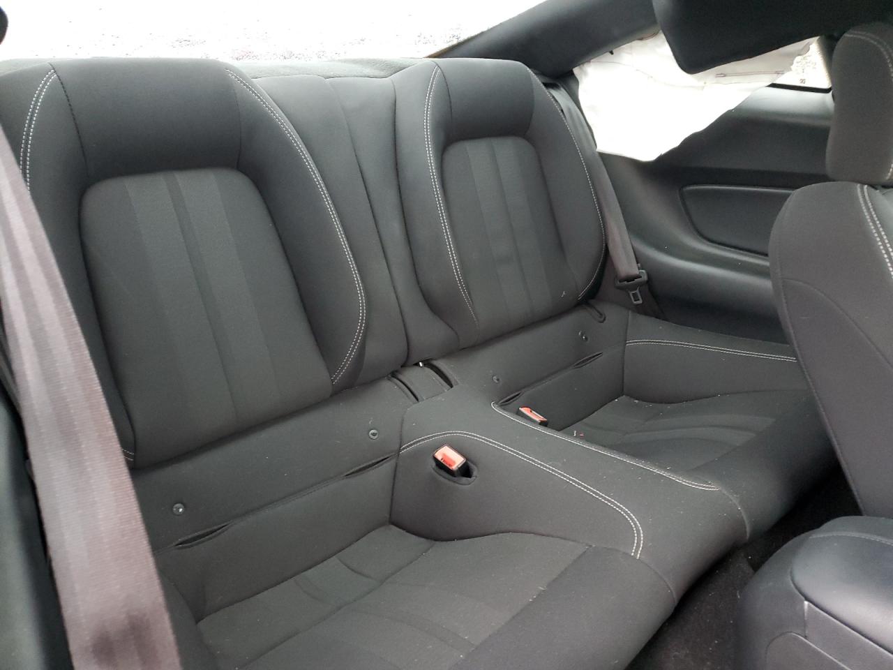 2019 Ford Mustang - Image 10