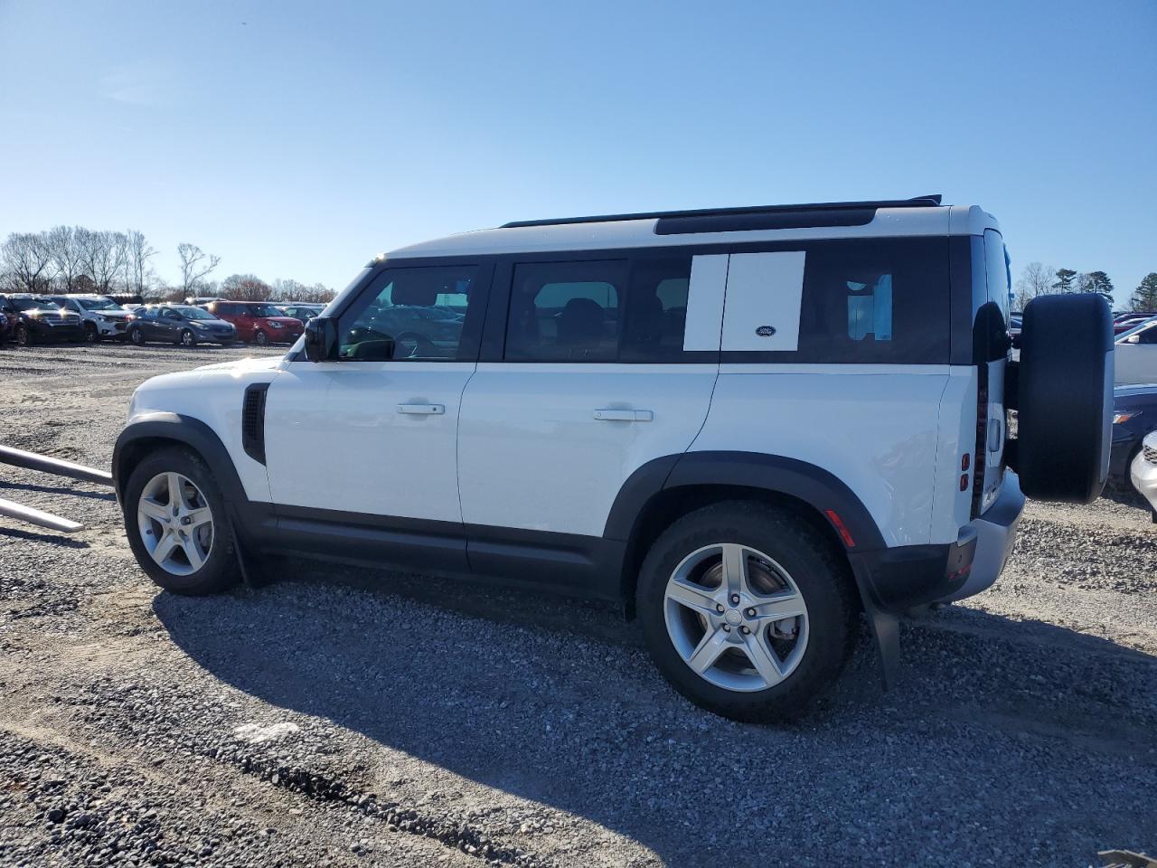 2021 Land Rover Defender - Image 2