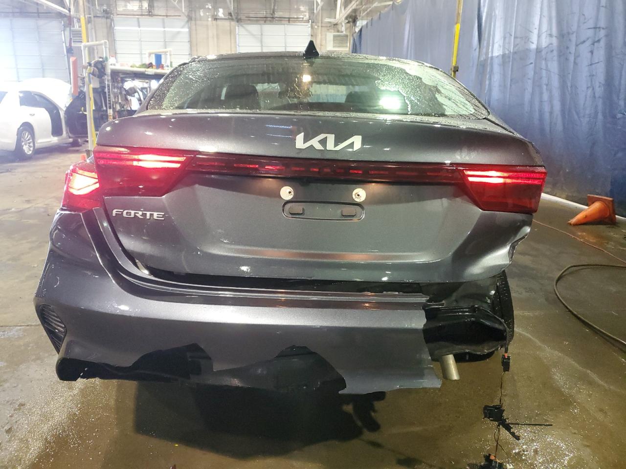 2024 Kia Forte - Image 6