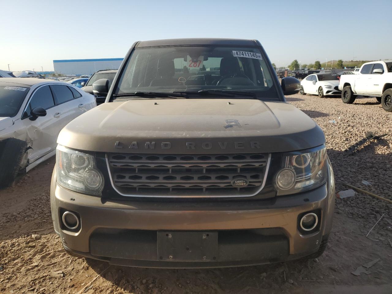 2015 Land Rover LR4 - Image 5