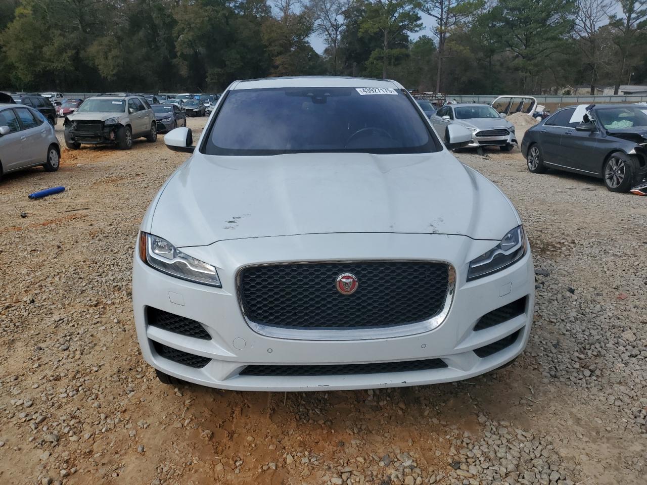 2017 Jaguar F-Pace - Image 5